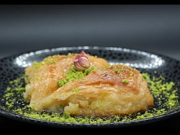 وجبة فطير بالقشطة