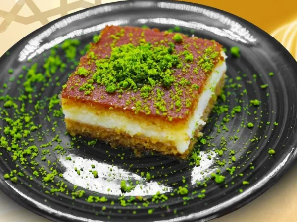 بسبوسة بالقشطة
